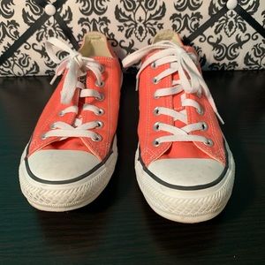Pink converse
